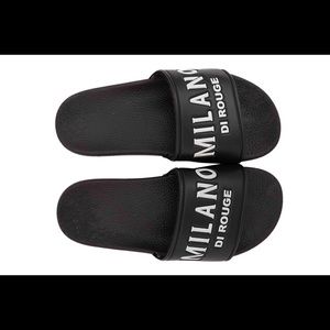 Classic slides with Milano Di Rouge signature logo